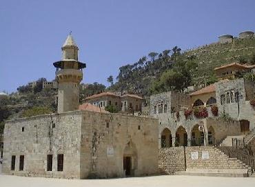 Deir Al Qamar Mosque